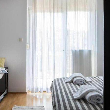 Tesla Apartment Urban Stay 자그레브 외부 사진