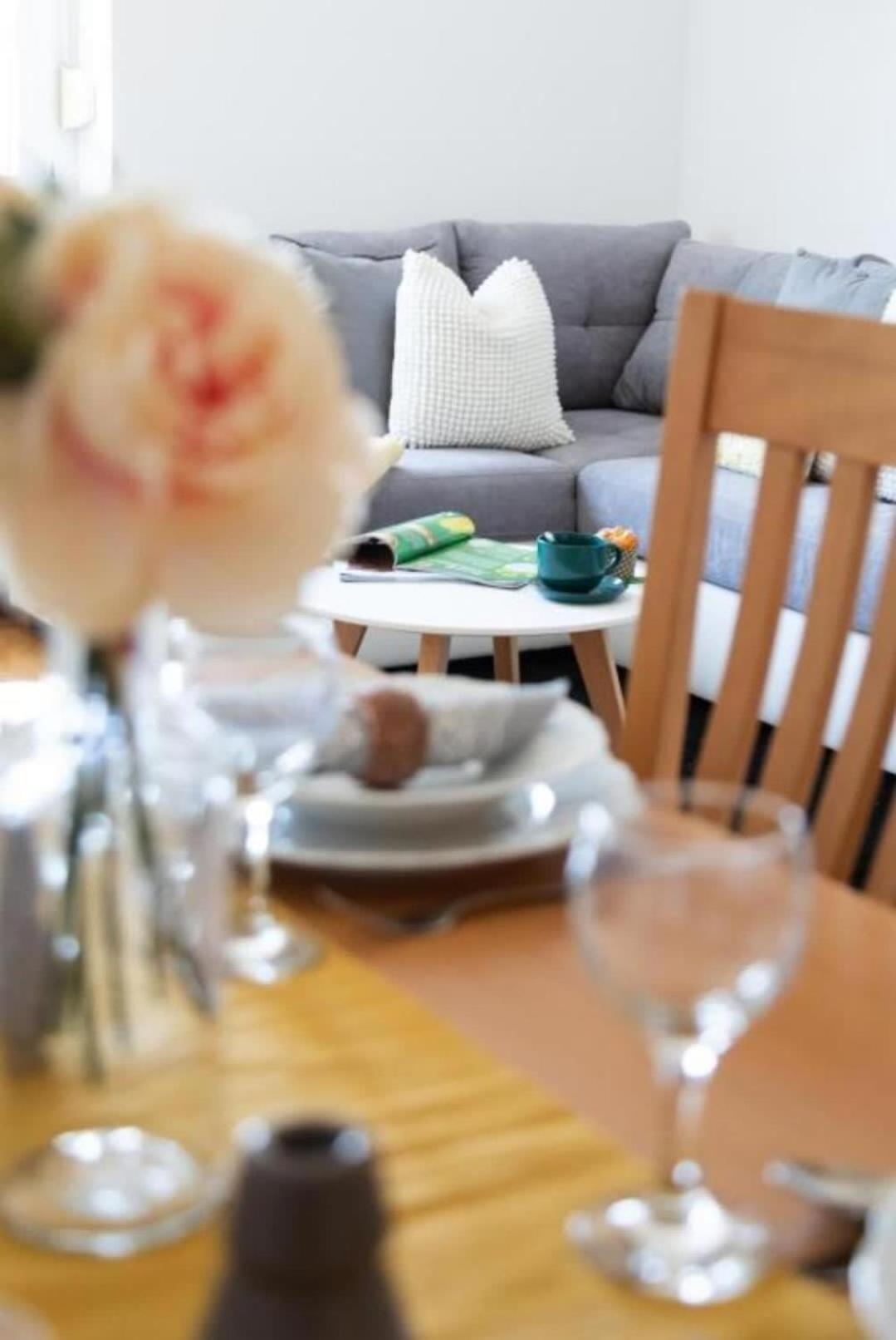Tesla Apartment Urban Stay 자그레브 외부 사진